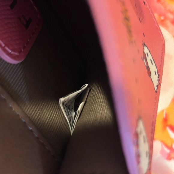 Hello Kitty x Furla Pink and Gray mini crossbody - Picture 8 of 10